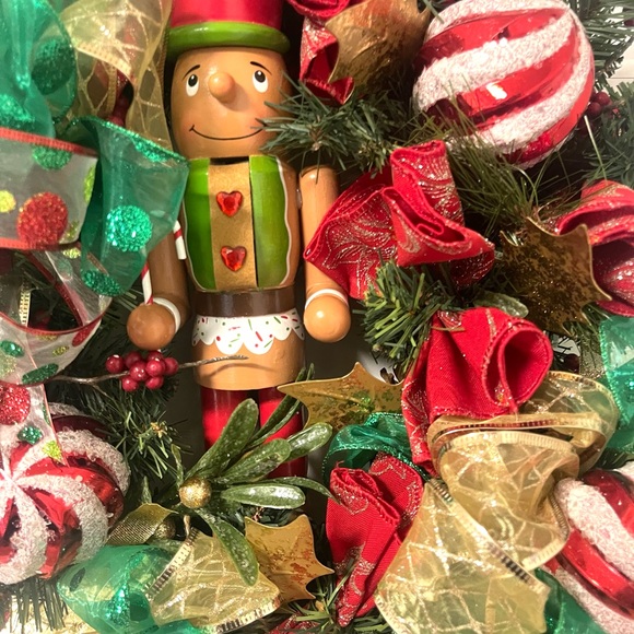 Nutcracker Wreath - Picture 3 of 7
